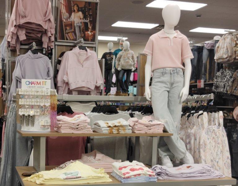 Girls’ Clothing Shop 